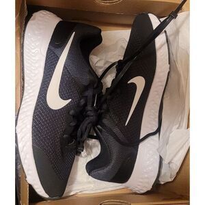 Size‎ 4 - Nike Revolution 6 Next Nature Black White
